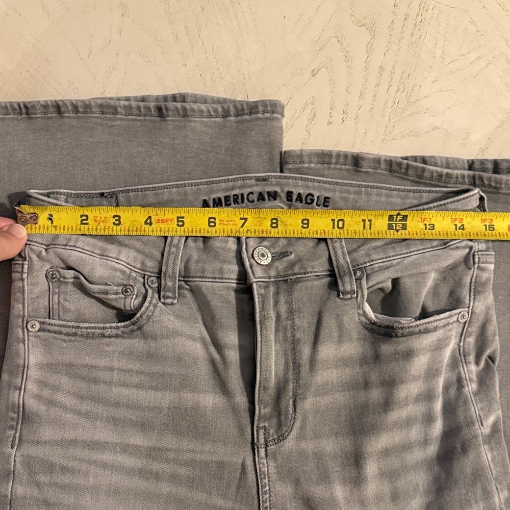 American Eagle Outfitters Women's Light Gray Next Level Stretch Flare Jeans 8S - Picture 6 of 11